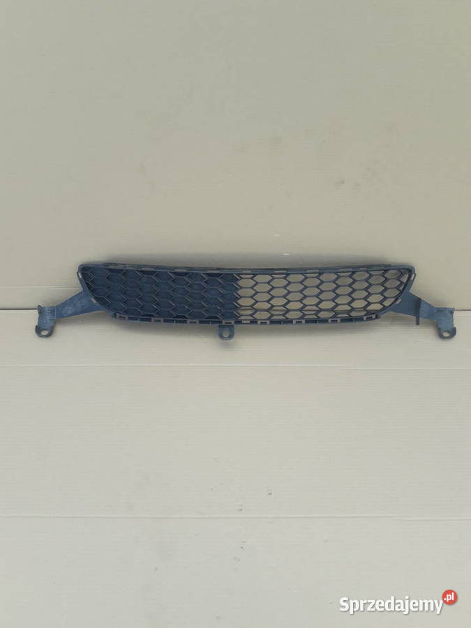 TOYOTA AYGO KRATKA ZDERZAKA ŚRODKOWA 531120H040 Bieleń sprzedam