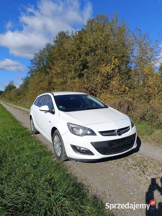Opel Astra J lift 17Cdti 2013r Hanna
