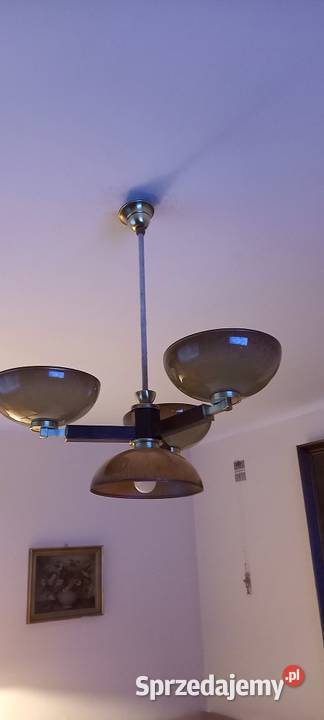 Trzyramienny żyrandol z kloszami w stylu Art Antyki Skierniewice