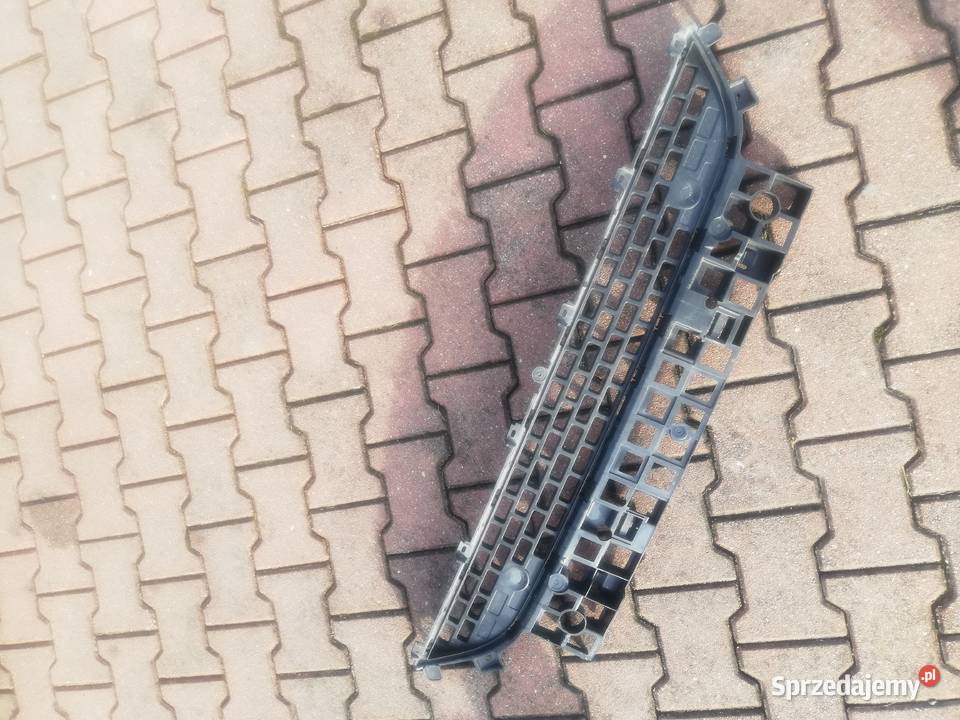 RENAULT MASTER IV KRATKA ŚRODKOWA ZDERZAKA Karoseria Wadowice