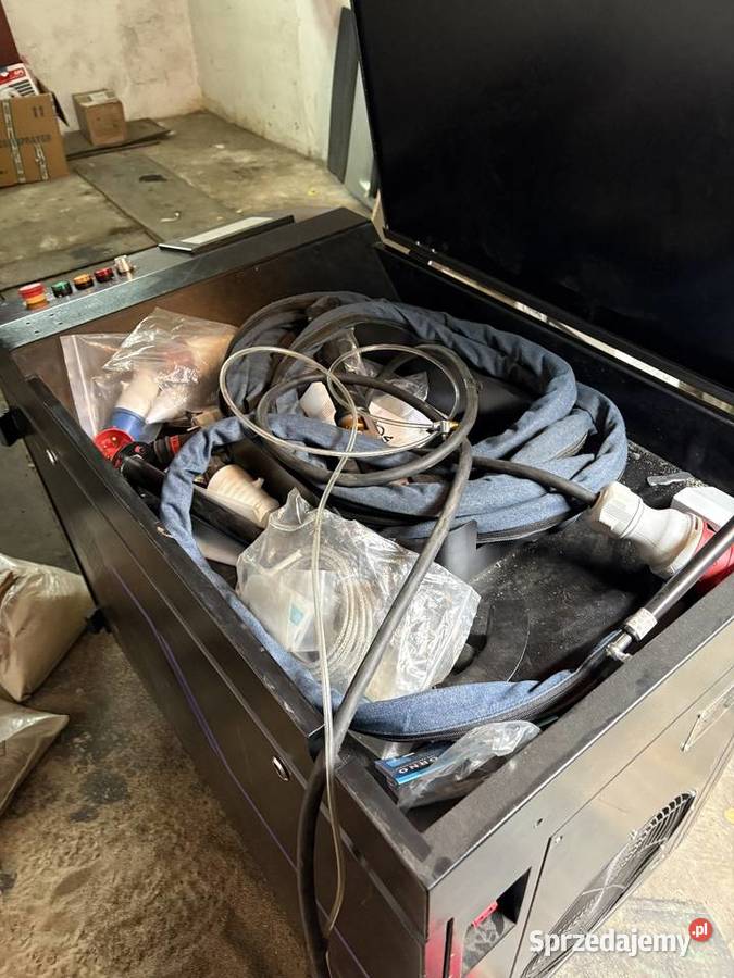 Laser AKQ2000 Używany 5060 godzin Zajezierze