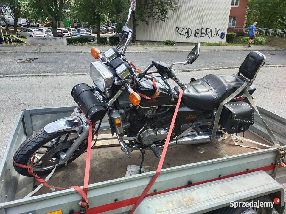 Honda Magna 500 Szamocin