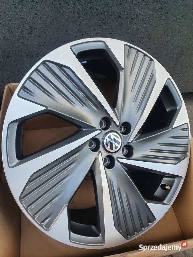 762Alufelgi 18 5x100 AUDI Skoda Sat Vw Bąków