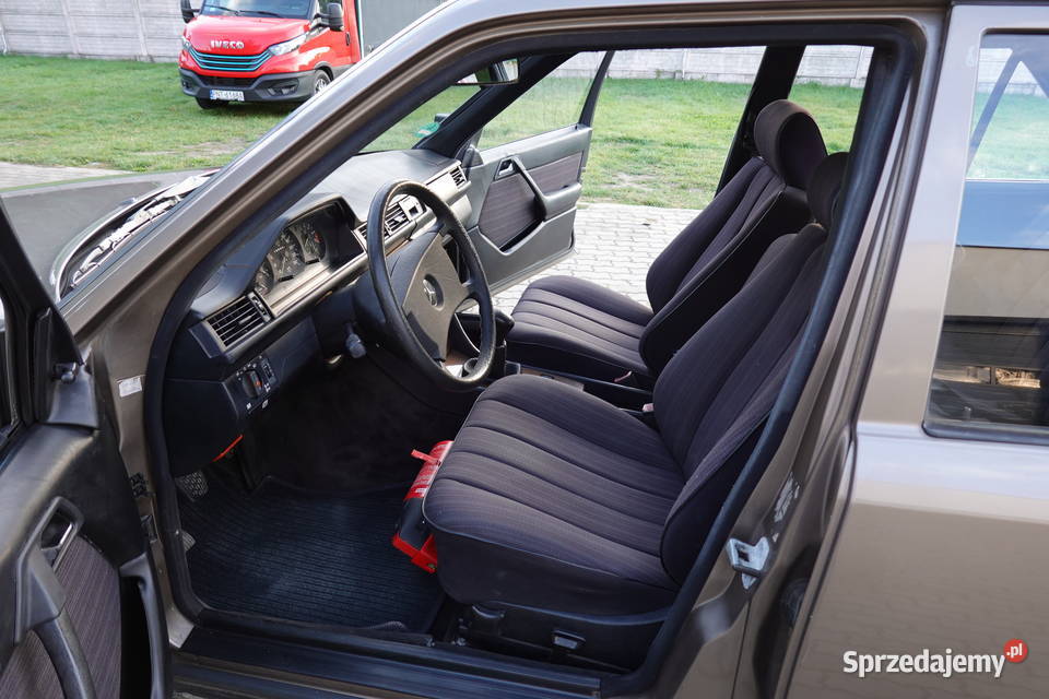 Mercedes W124 260E 4Matic 4x4 jeden z 1900 sztuk Zgierz