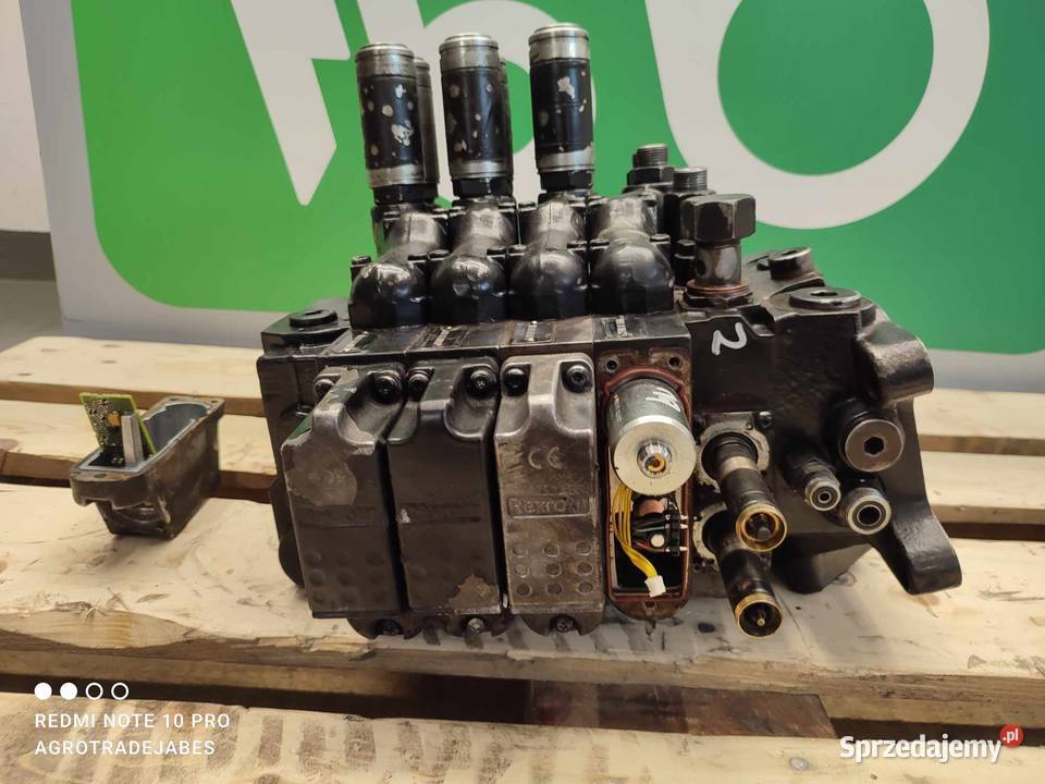 Zawór rozdzielacza hydraulicznego Case 140 R 917 Wilkowo