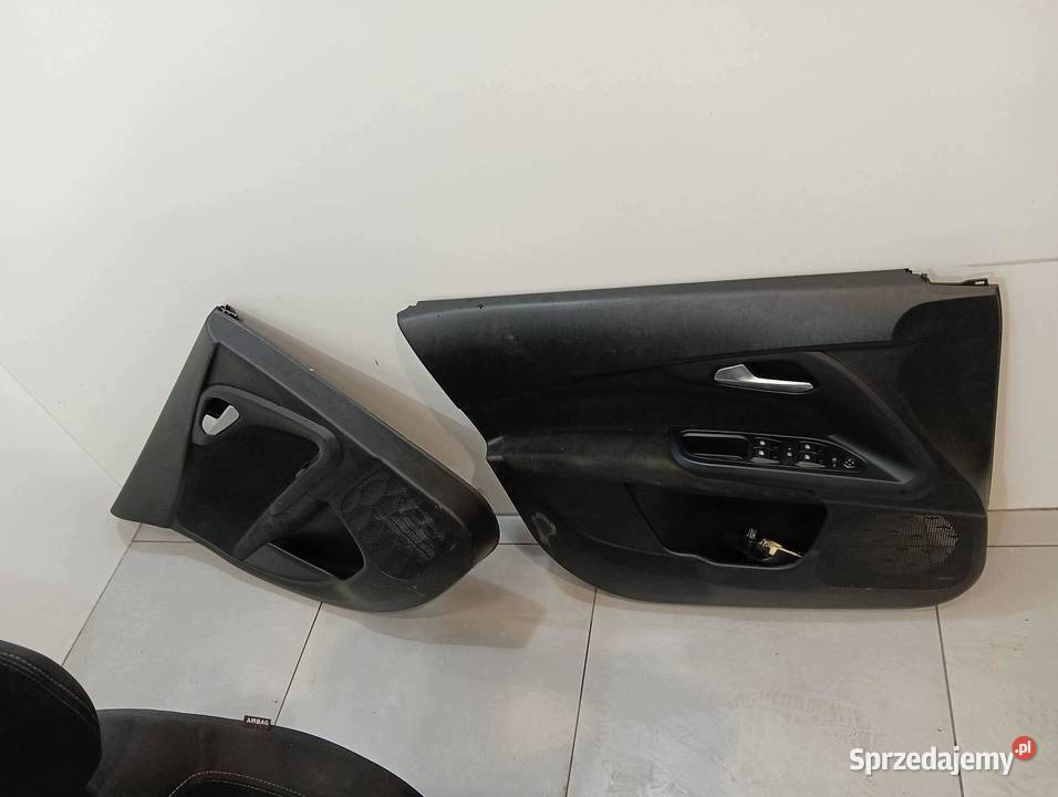 FOTELE KANAPA BOCZKI EU KPL HB Fiat Tipo II 2016