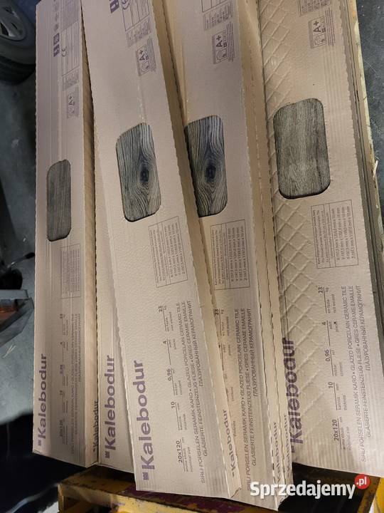 100m 2 płytek 120x20 w kolorze dąb Otmuchów