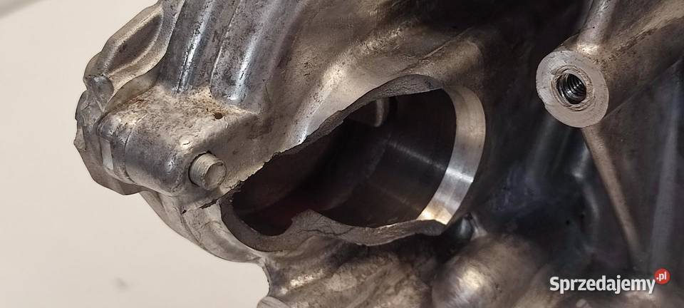 MERCEDES BLOK SILNIKA 282 2024 A2820103904 w247 osobowe