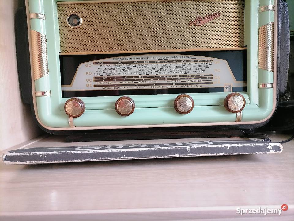 Stara antena radiowa z czasów PRLu Kraków