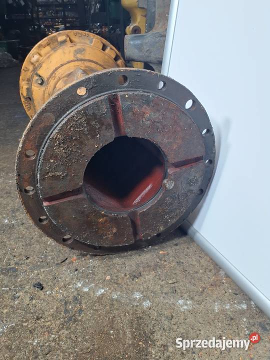 Obudowa mostu lewa Case 580SLE 580LE 580LSP pomorskie Gdynia