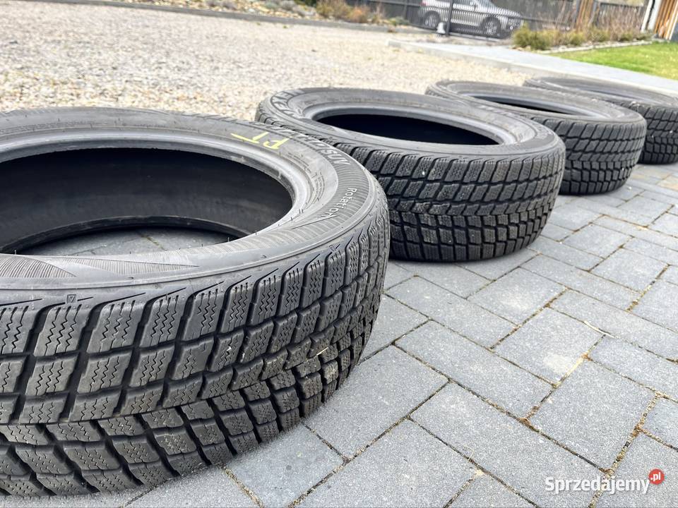 Kpl opon zima R17 22560 bieżnik 9mm Kraśnik