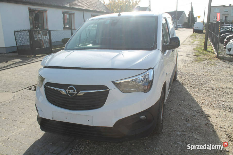 Opel Combo manualna wielkopolskie Ostrów Wielkopolski