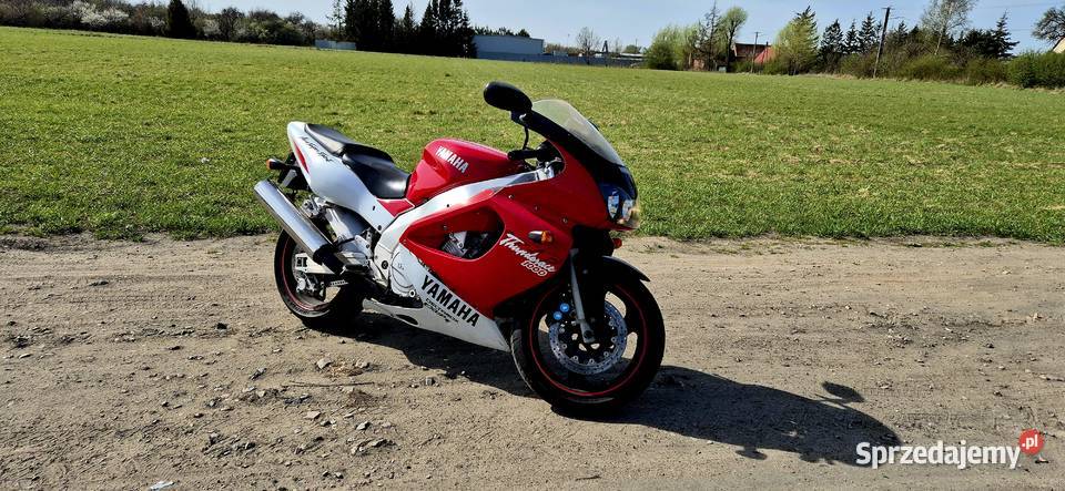 Yamaha yzf 1000 thunderace