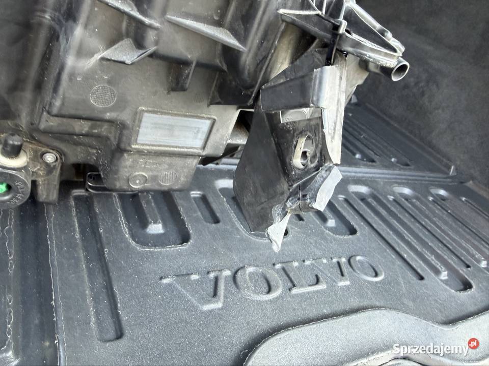 Lampa przednia lewa do Volvo XC90 Lampy przednie