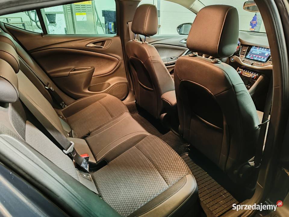 Opel Astra K 2016r 16 CDTI 110 Hatchback Wałcz sprzedam