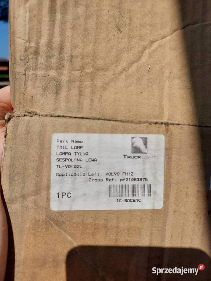 Lampa zespolonych świateł tylnych TLVO002L Łazy