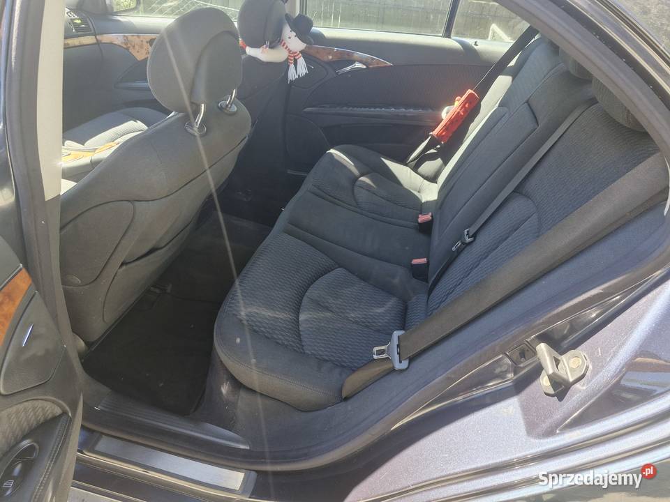Sprzedam Mercedesa W211 automatyczna