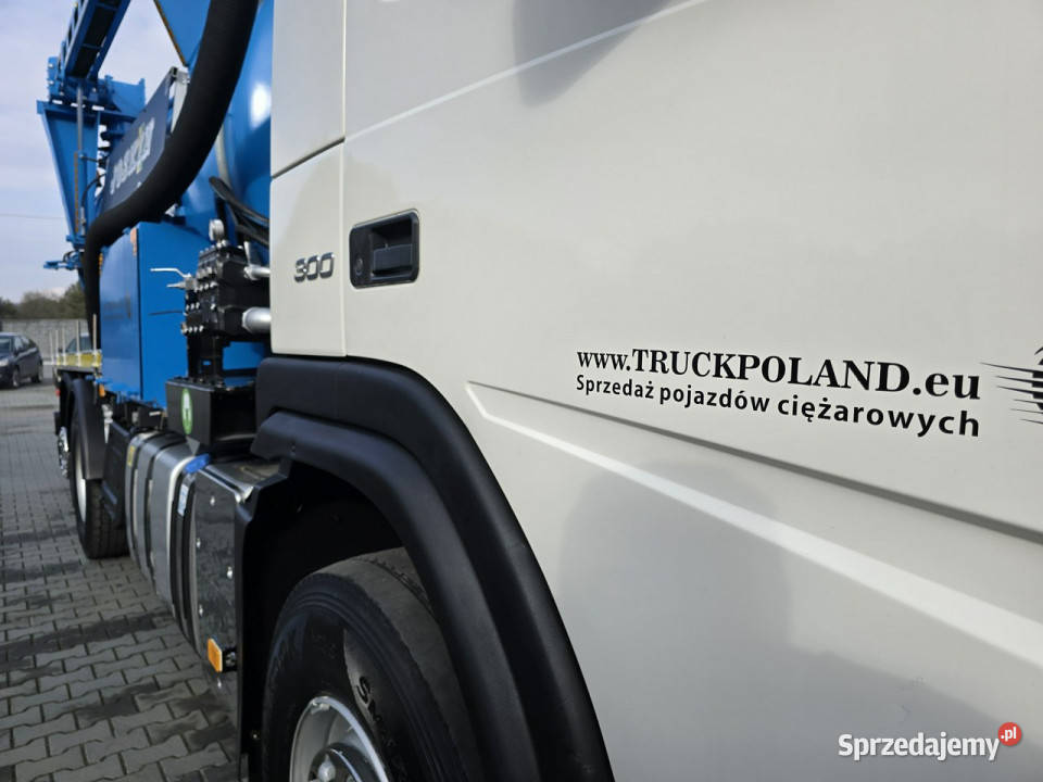 Volvo 2009 JOSKIN WUKO do zbierania odpadów Rok produkcji 2009 świętokrzyskie sprzedam