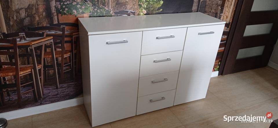 Komoda biała z szufladami