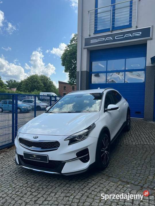 KIA XCEED 1.6 T-GDI 204 KM 6MT BUSINESS LINE