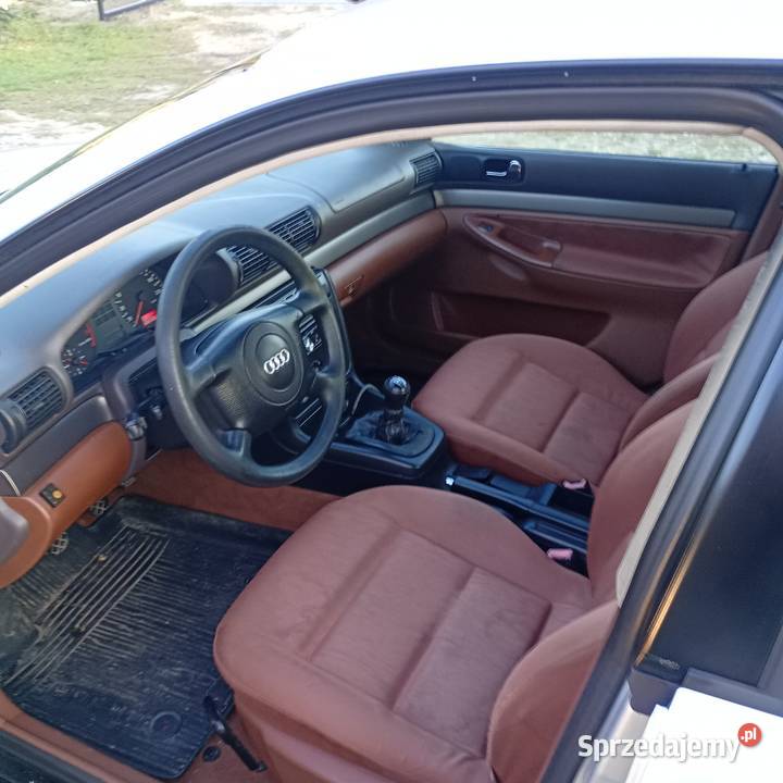 Audi a4 16 sekwencja sedan Zamiana na droższy do welurowa tapicerka Łuków