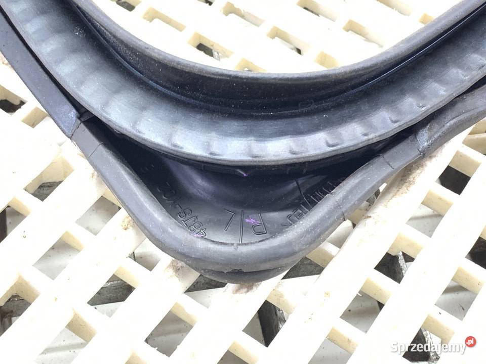 USZCZELKA DRZWI PRZÓD PRAWA MAZDA CX9 SUV osobowe podkarpackie