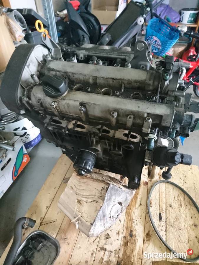 Silnik na części VW Golf 14 AXP 2001 głowica Goleniów