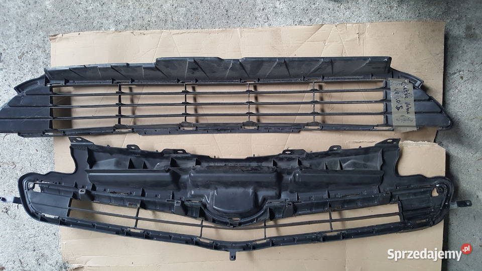 Toyota Verso S Subaru Terzia kratka zderzaka Tarnów