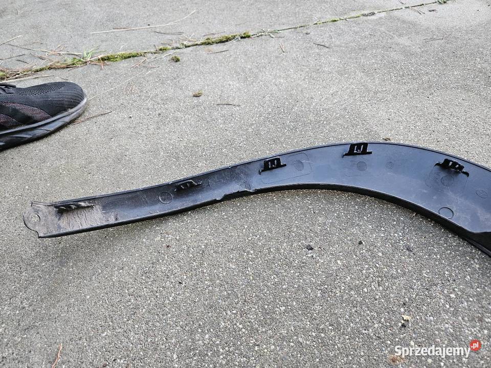 TOYOTA YARIS CROSS LISTWA BŁOTNIKA PRAWY PRZÓD Międzychód sprzedam