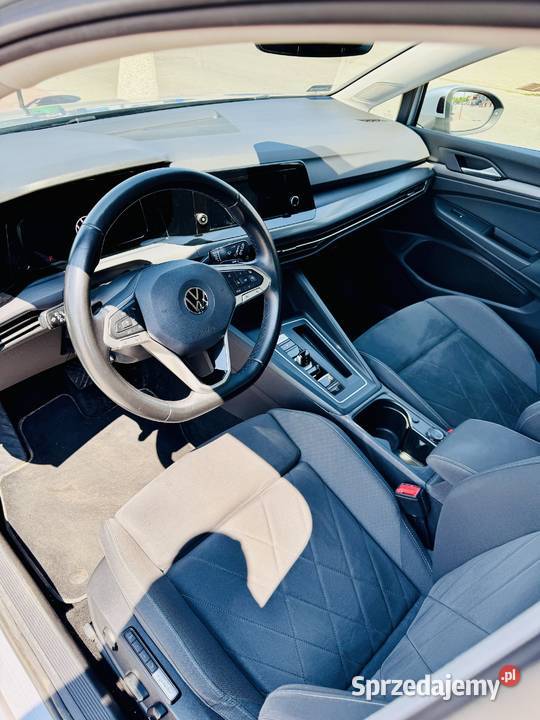 Volkswagen Golf 8 15 eTSI 150 DSG Salon Polska Konin
