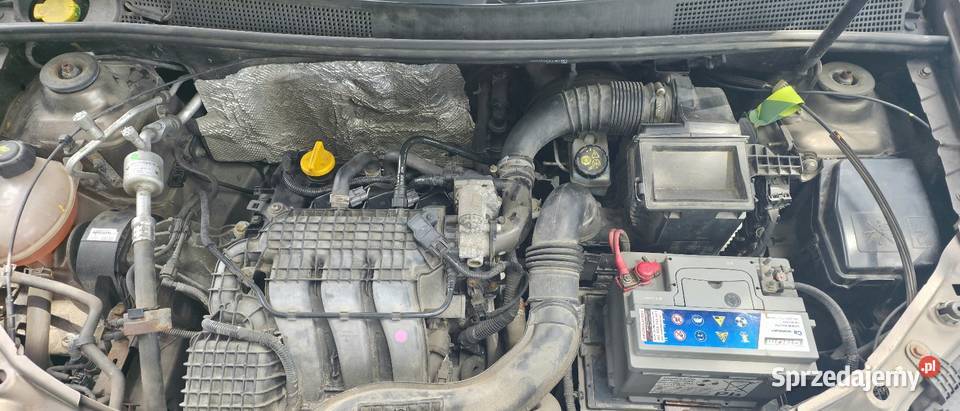 Dacia Logan II MCV 10 Sce 73 Laureate 75 światła przeciwmgielne Łódź