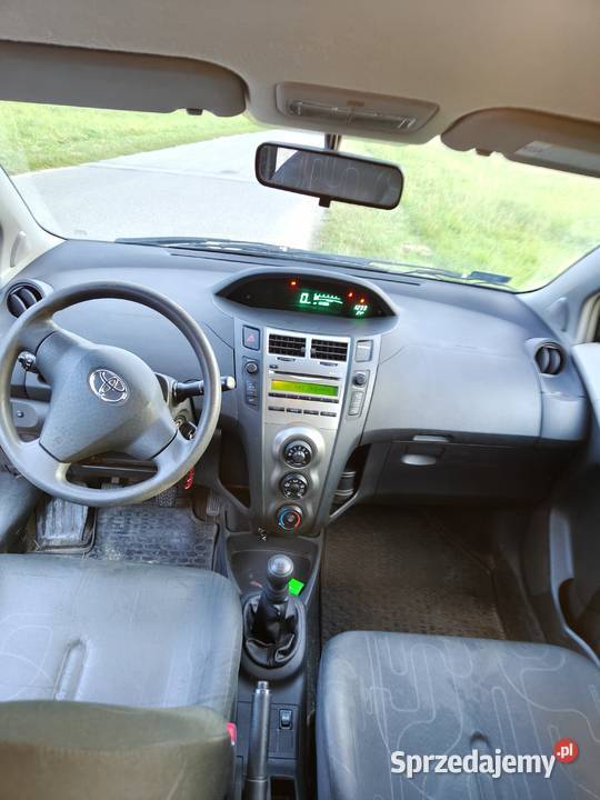 Toyota Yaris 2009 Salon 10 Benzyna 162 5 drzwi