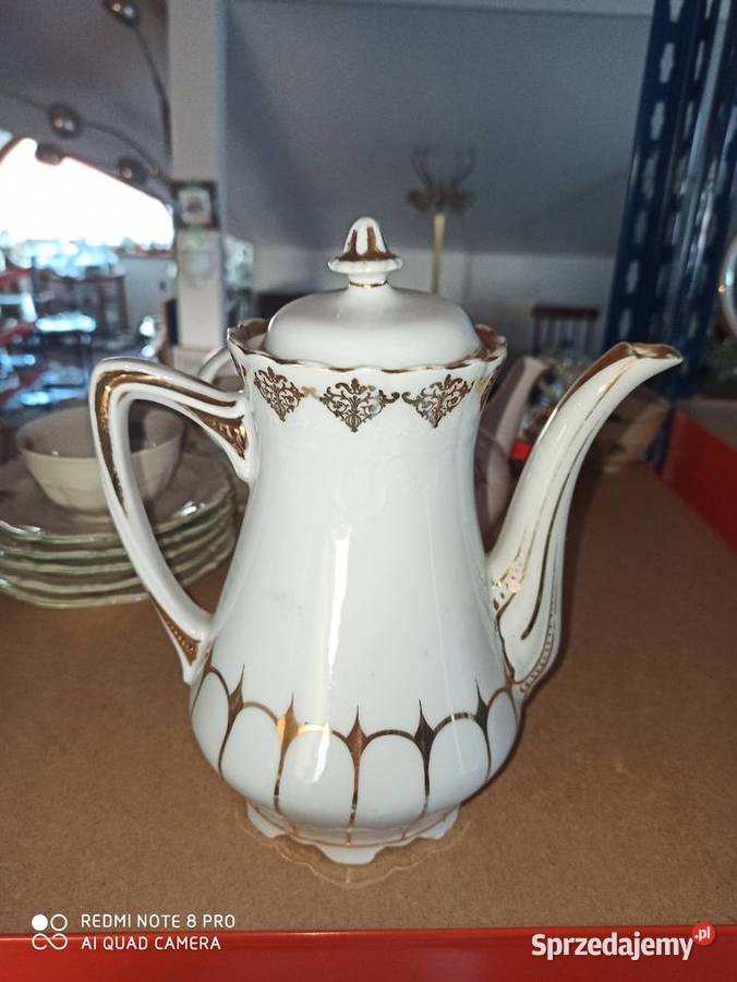 Dzbanek C T Ze złotymi paseczkami
Syg z lat 1909 Gdańsk