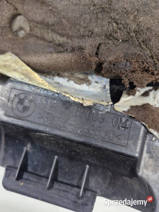 BMW E87 OSŁONA POKRYWA SILNIKA GÓRNA 7789006
