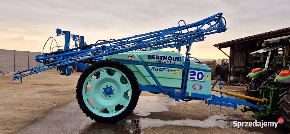 Opryskiwacz Berthoud Racer Zaczepiane Postolice