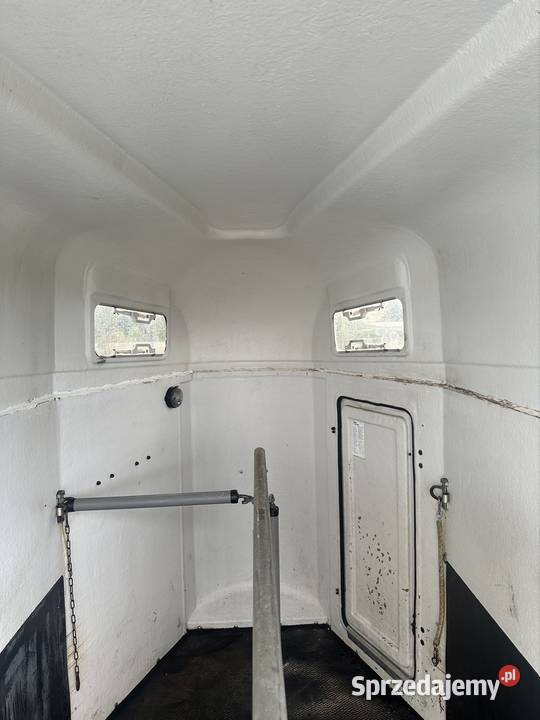 Przyczepa do przewozu 2 koni kat B dmc 1300 Mokra