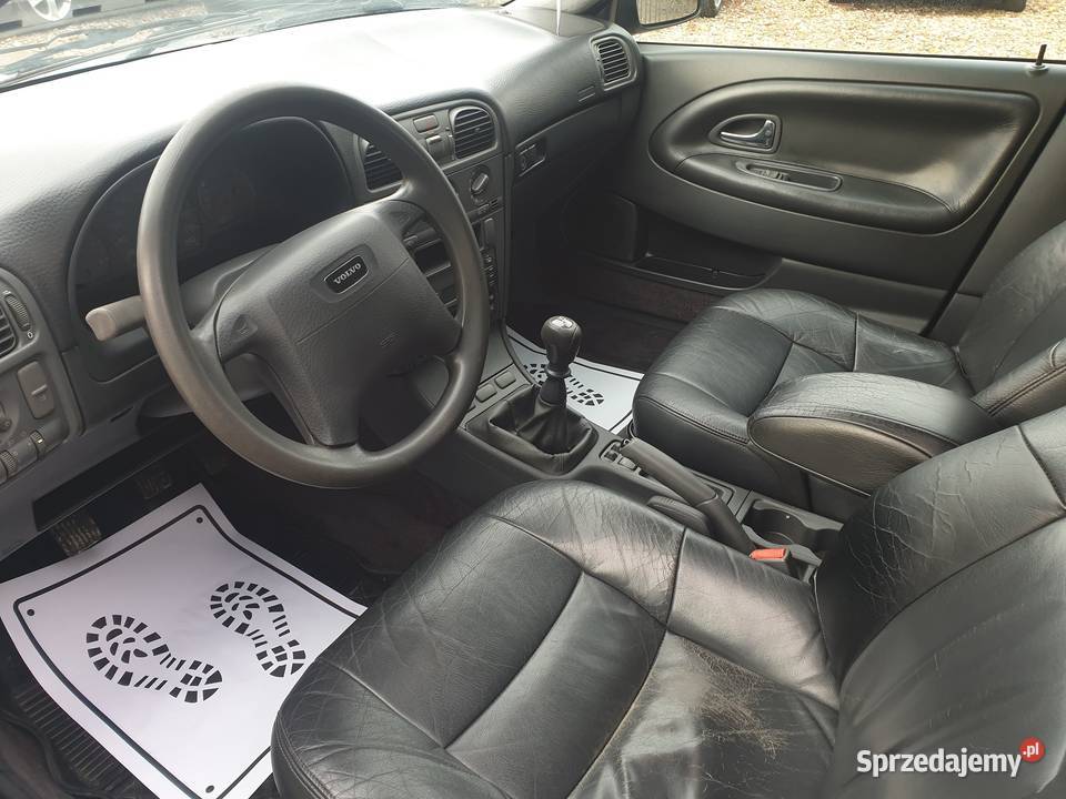Volvo V40 19 Diesel 1998 SKÓRY Klima Alusy Kombi autoalarm Poznań sprzedam