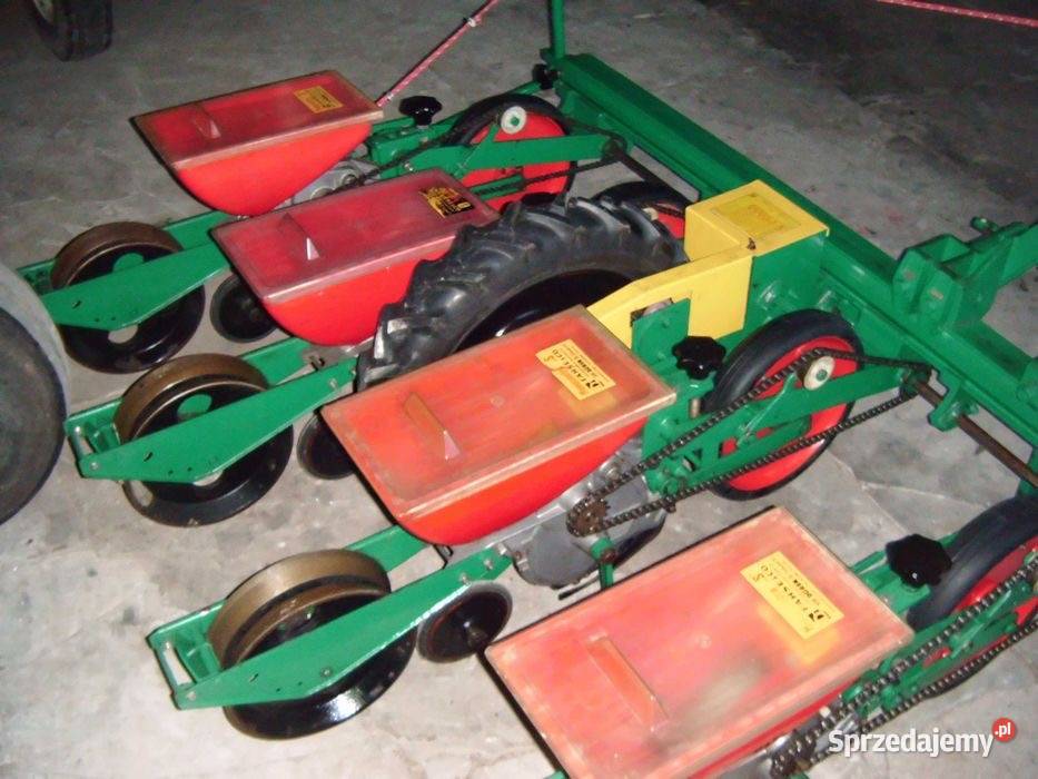 Siewnik do buraków Monozentra nieuszkodzony