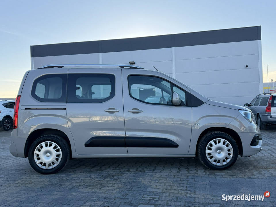 Opel Combo Life 15 102 Tempomat Asytent Pasa światła przeciwmgielne Samochody osobowe