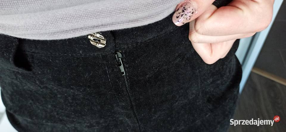 Czarna mini spódnica z wysokim stanem z Warszawa sprzedam