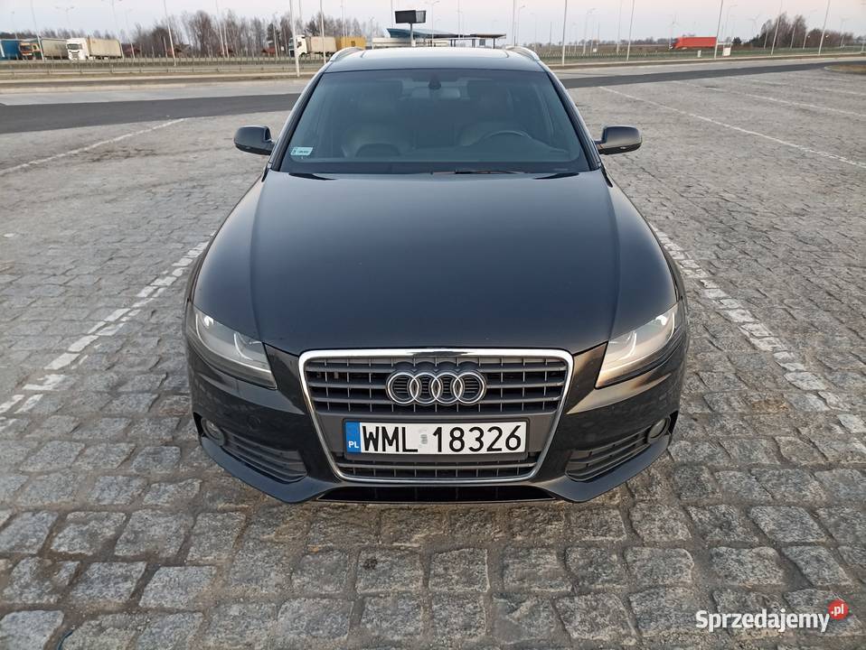Audi A4 B8 kombi 20 TDI 143 2009r SLine stan nieuszkodzony A4 Wieczfnia Kościelna