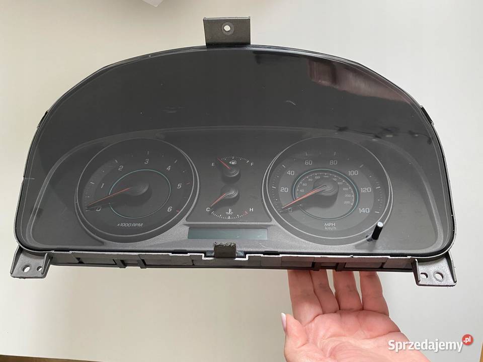 CHEVROLET CAPTIVA LIFT LICZNIK ZEGARY ANG 22 D osobowe sprzedam