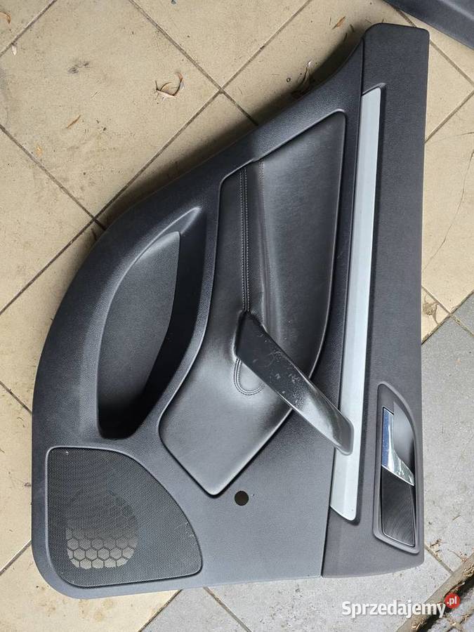 Boczki skórzane drzwi skoda Octavia 2 Radom sprzedam