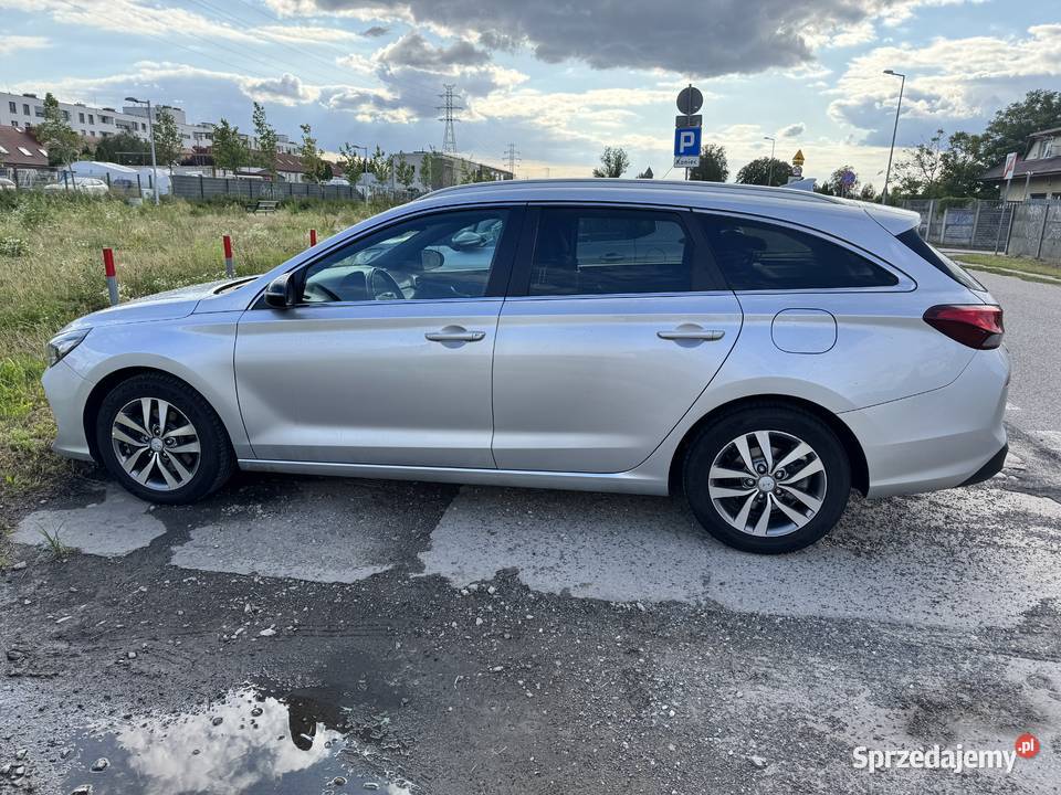 Hyundai i30 kombi 2019 automat salon Polska Kombi mazowieckie Ząbki