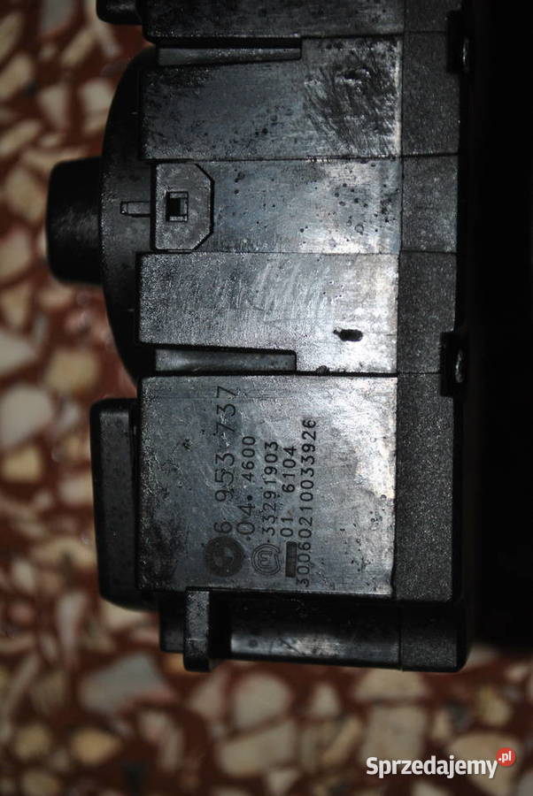 Włącznik świateł BMW E60 E61 Poręba