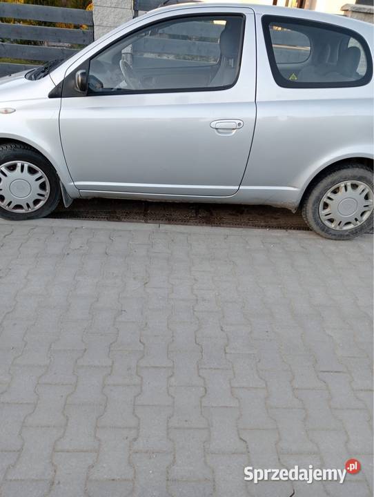 Toyota Yaris 14 d4d 2003r przebieg 200 Toruń