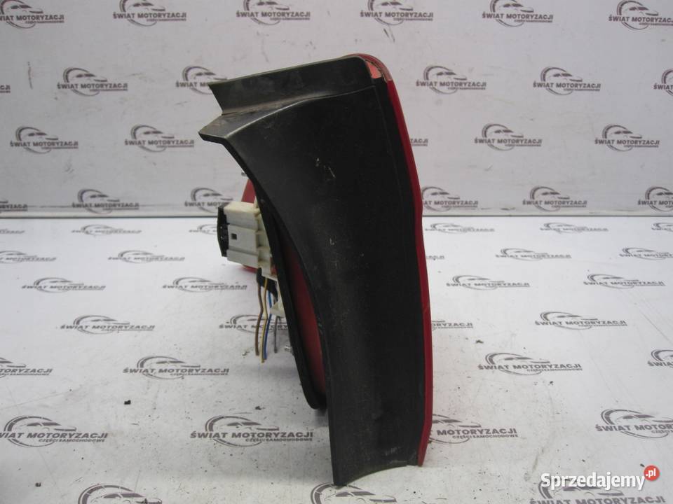 BMW E91 LIFT 11r lampa prawa tył 7160062