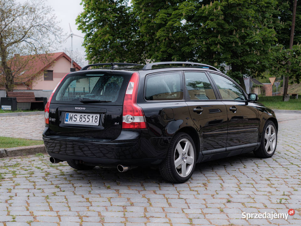 Volvo V50 R5 Momentum Rok produkcji 2004