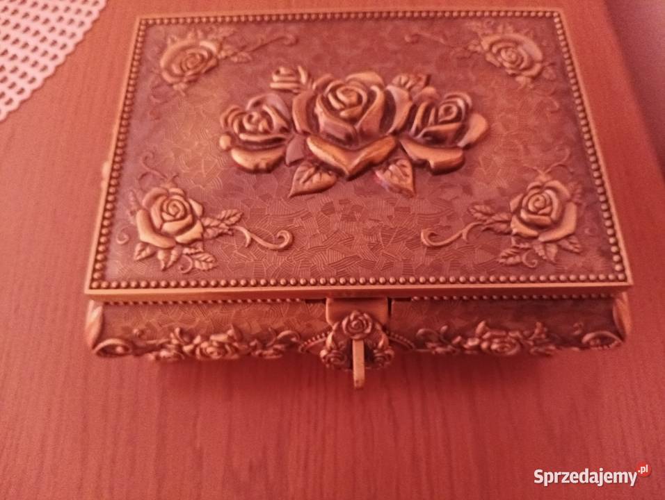 Szkatułka na biżuterię