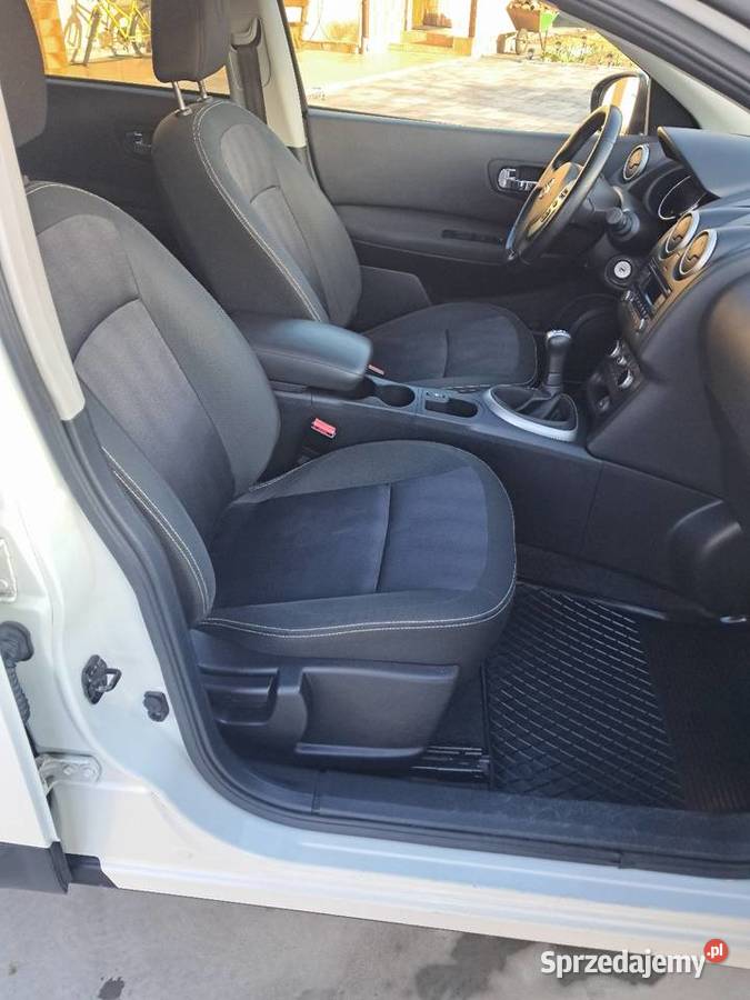 Nissan Qashqai 16 benzyna poduszka powietrzna sprzedam